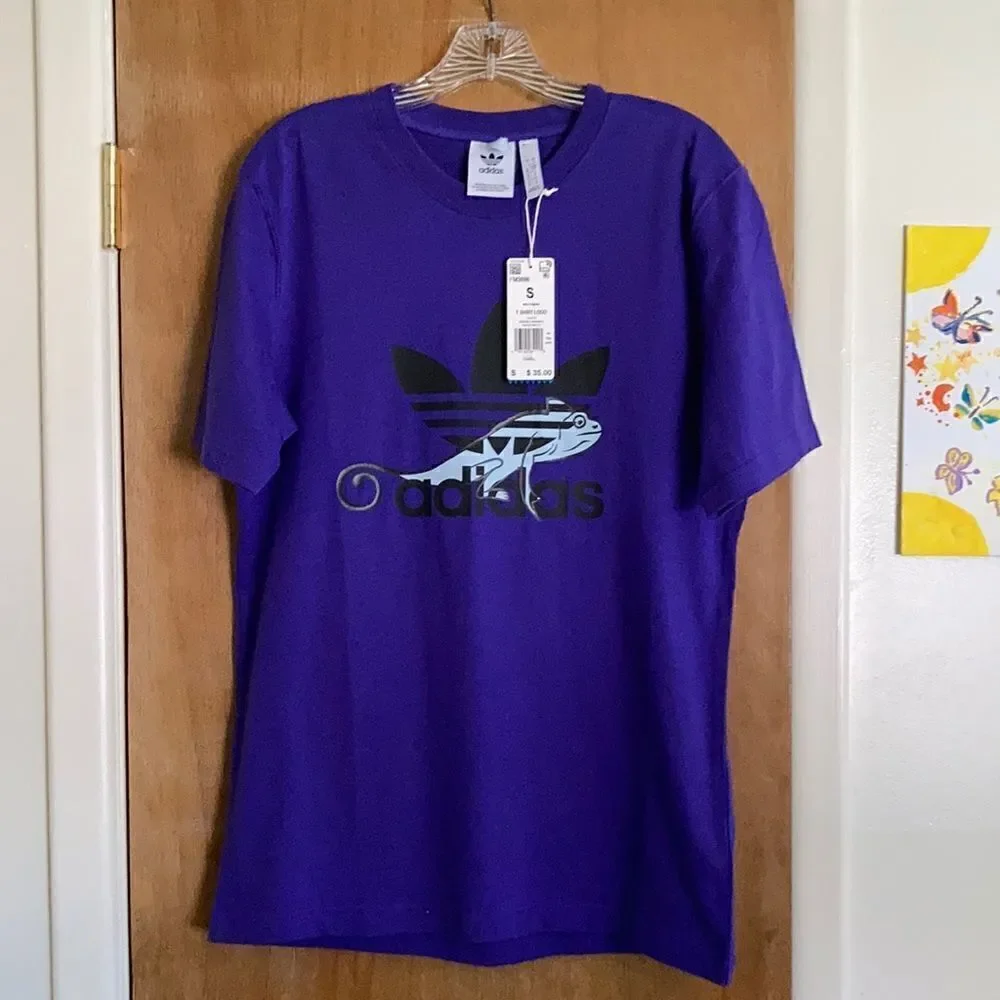 1 LEFT! Medium-Adidas Originals Logo T-shirt purple
